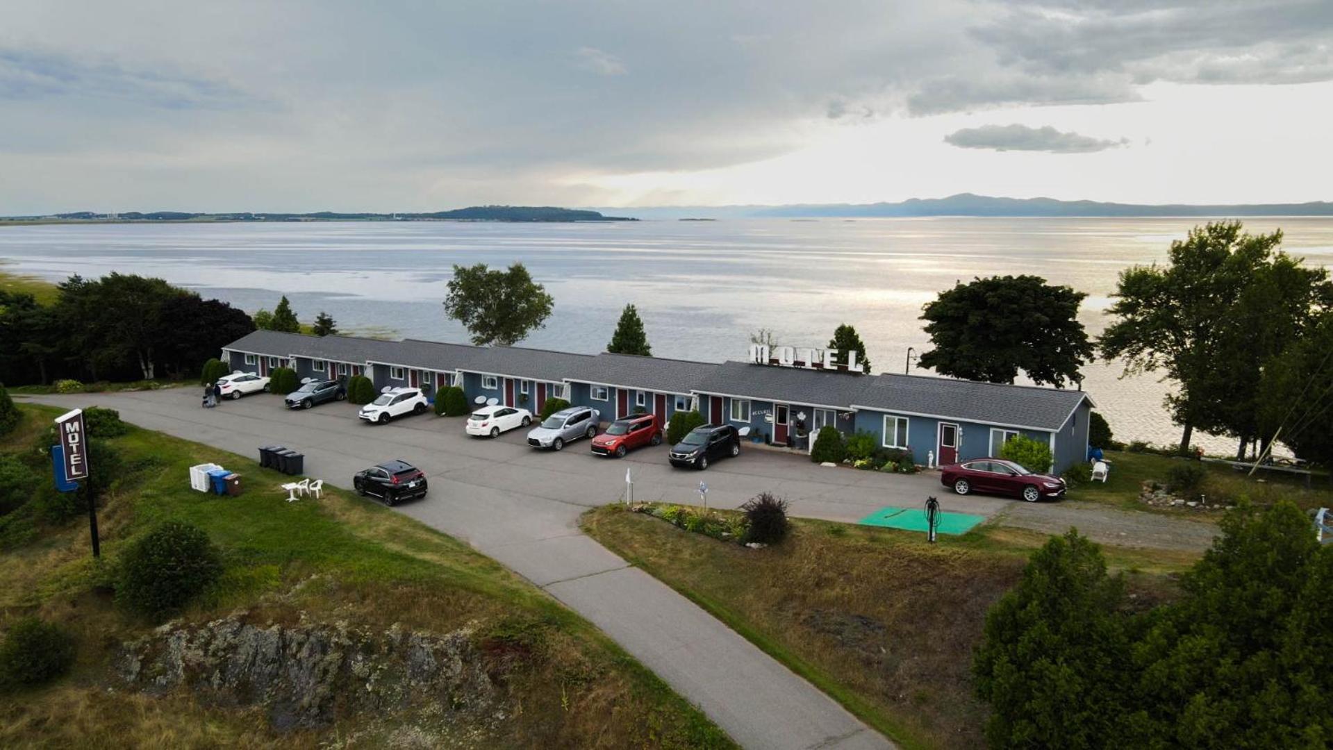 Motel Cap Blanc Камураска Экстерьер фото